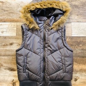 Zip Up Puffer Vest With Faux Fur Hood